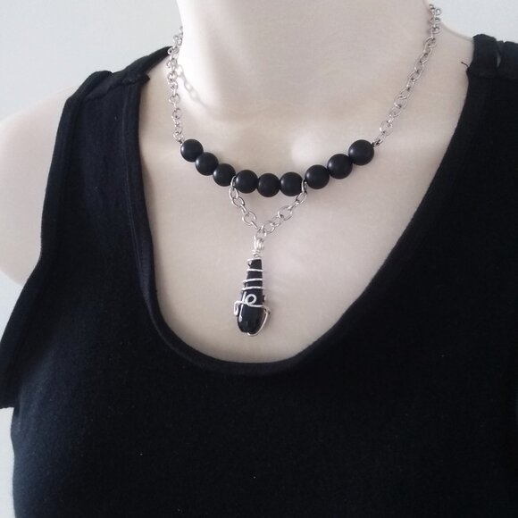 Sexy Seductive Business Casual Goth Grunge Domme | Caged Onyx + Stone Necklace - Picture 1 of 7